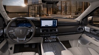 2024 Lincoln Lincoln Navigator Internal Image 2